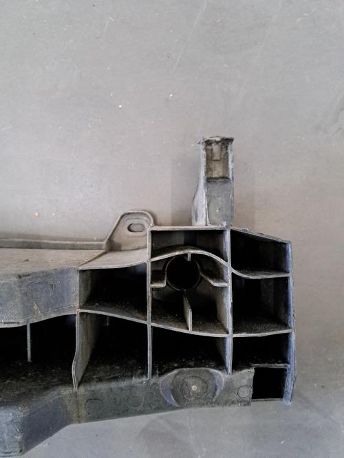 Image Renfort pare choc arriere (traverse) - RENAULT CLIO 4