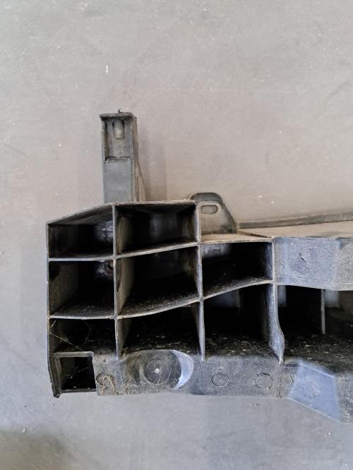 Image Renfort pare choc arriere (traverse) - RENAULT CLIO 4