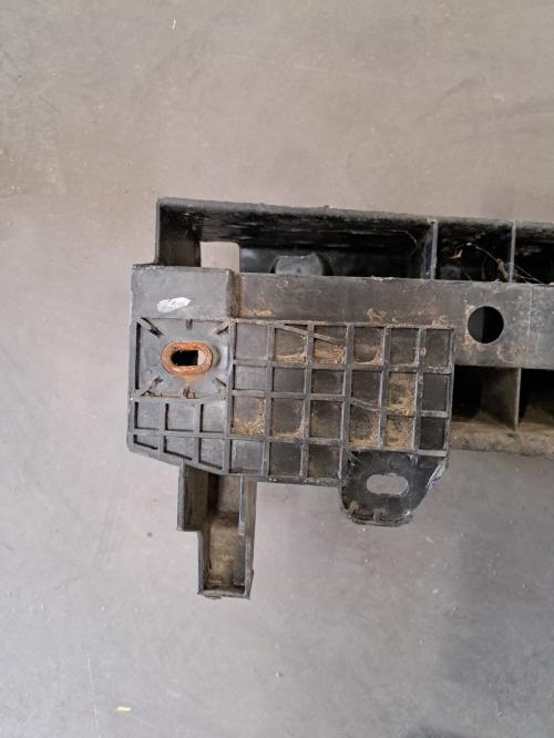 Image Renfort pare choc arriere (traverse) - RENAULT CLIO 4