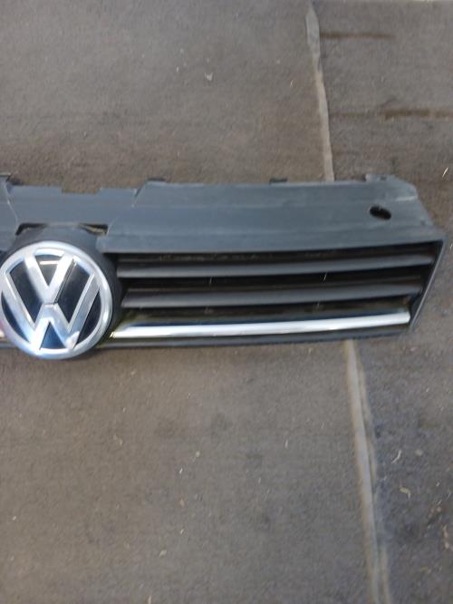 Image Calandre - VOLKSWAGEN POLO 5