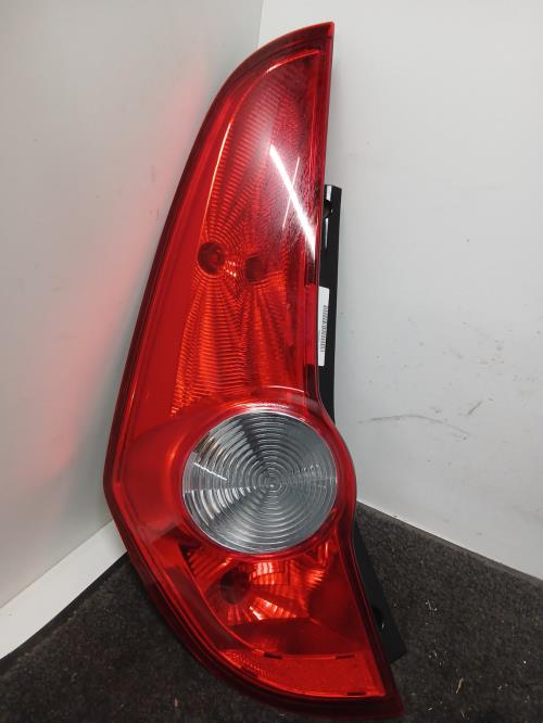 Image Feu arriere principal gauche (feux) - OPEL AGILA B