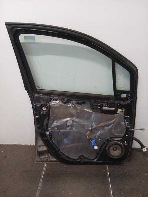 Image Porte avant gauche - SUZUKI SPLASH