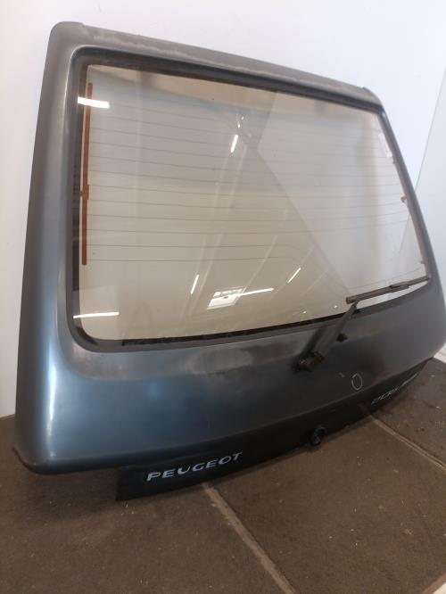 Image Malle/Hayon arriere - PEUGEOT 205