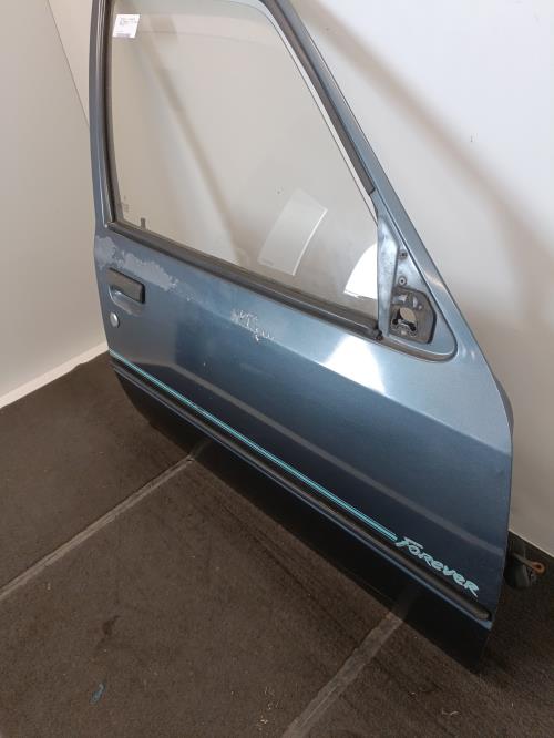 Image Porte avant droit - PEUGEOT 205