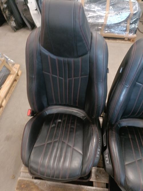 Image Interieur complet - PEUGEOT 308 2