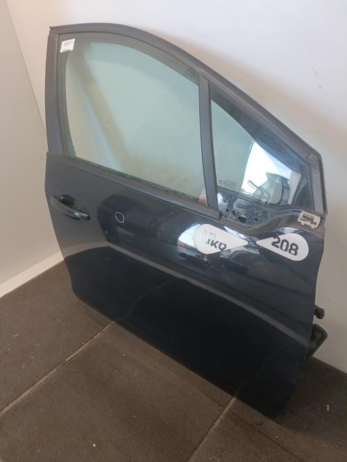 Image Porte avant droit - PEUGEOT 208 1