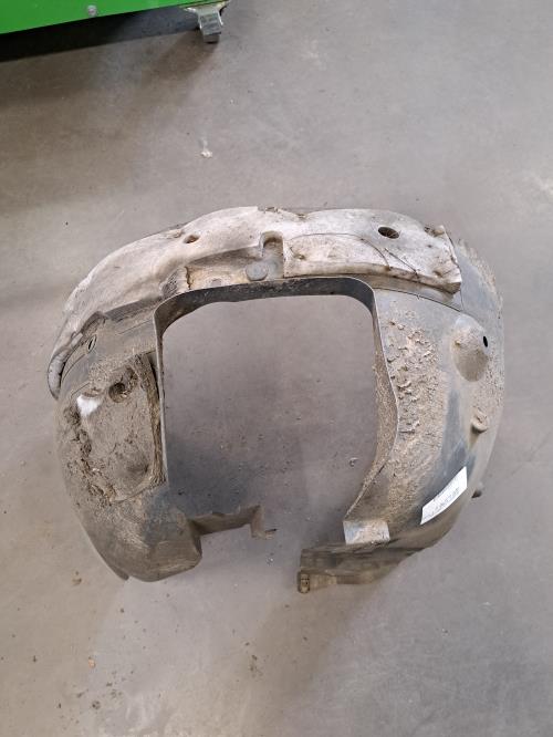 Image Pare boue avant gauche - PEUGEOT 3008 1