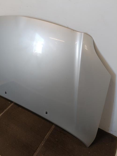 Image Capot - TOYOTA AVENSIS 2