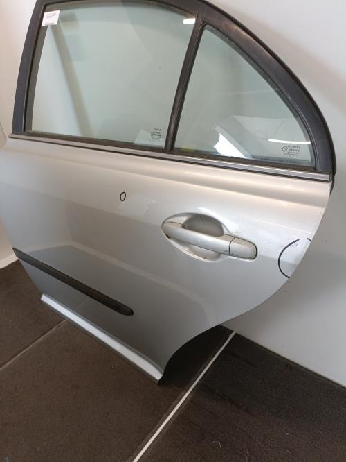 Image Porte arriere gauche - TOYOTA AVENSIS 2