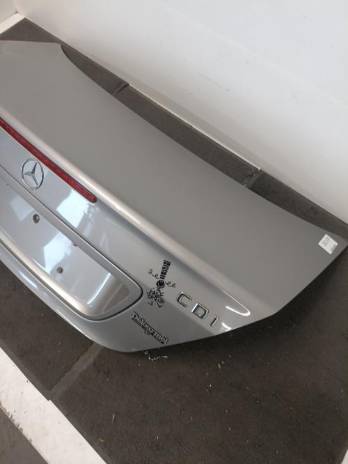 Image Malle/Hayon arriere - MERCEDES CLASSE C 203
