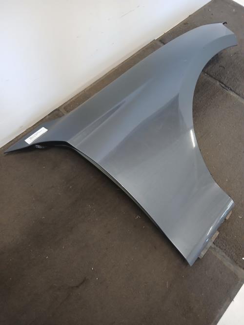 Image Aile avant droit - BMW SERIE 1 F20