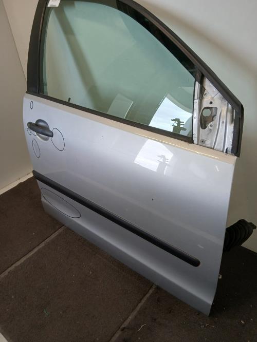 Image Porte avant droit - VOLKSWAGEN POLO 4