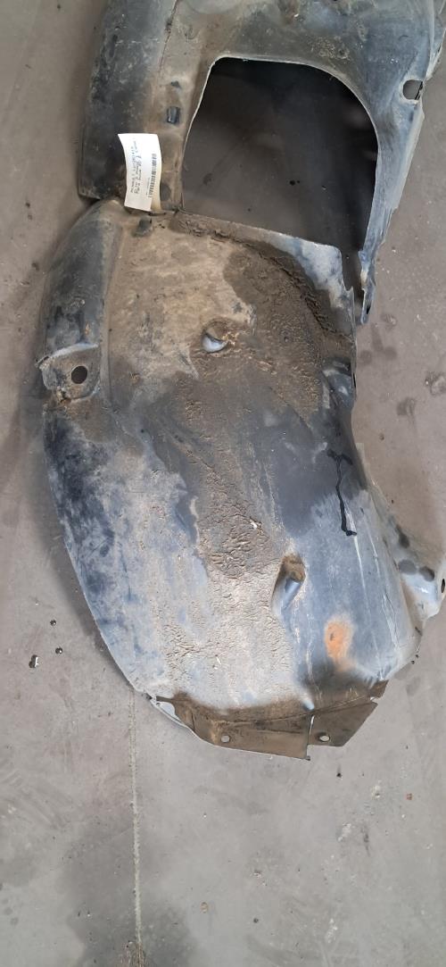 Image Pare boue avant droit - RENAULT CLIO 3