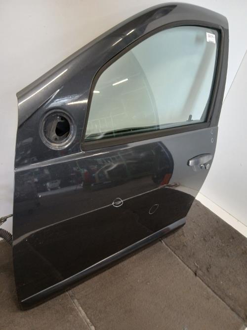 Image Porte avant gauche - DACIA SANDERO 1