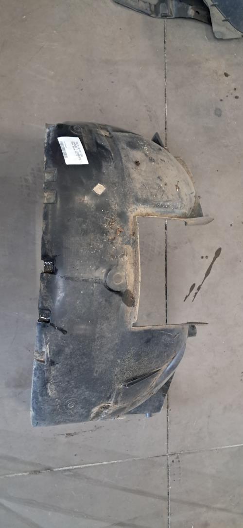 Image Pare boue avant gauche - DACIA SANDERO 1
