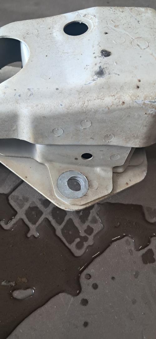 Image Renfort pare choc avant (traverse) - RENAULT MASTER 2