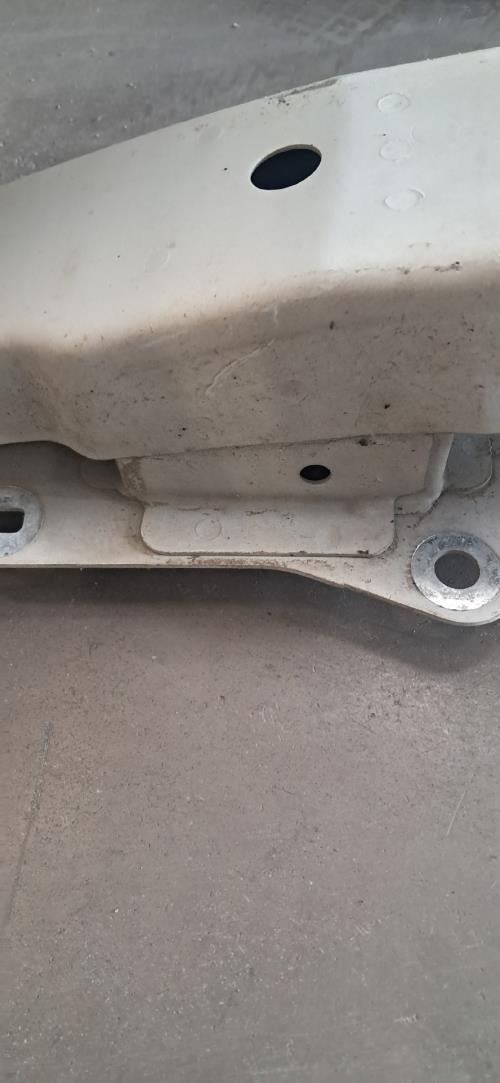 Image Renfort pare choc avant (traverse) - RENAULT MASTER 2