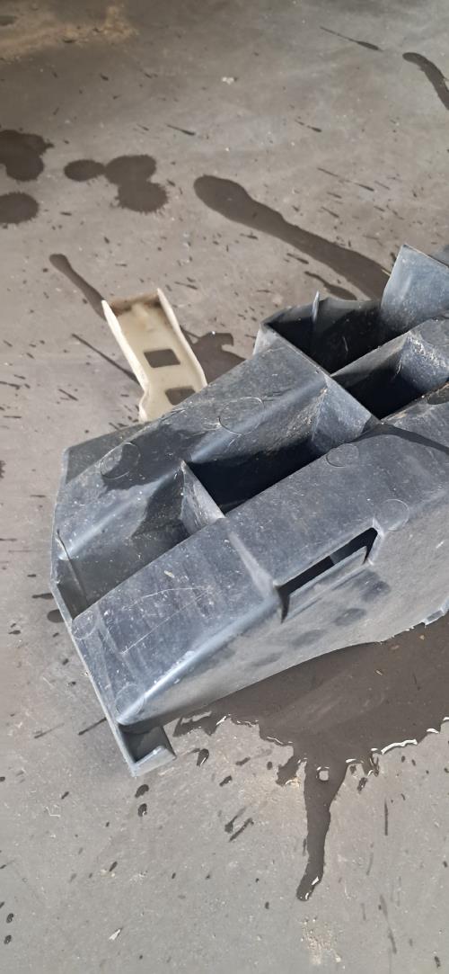 Image Absorbeur de pare choc arriere - RENAULT CLIO 3