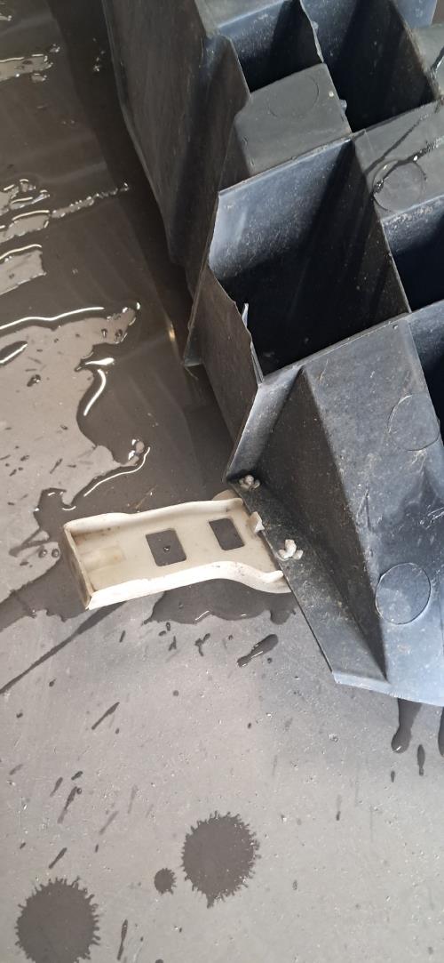 Image Absorbeur de pare choc arriere - RENAULT CLIO 3