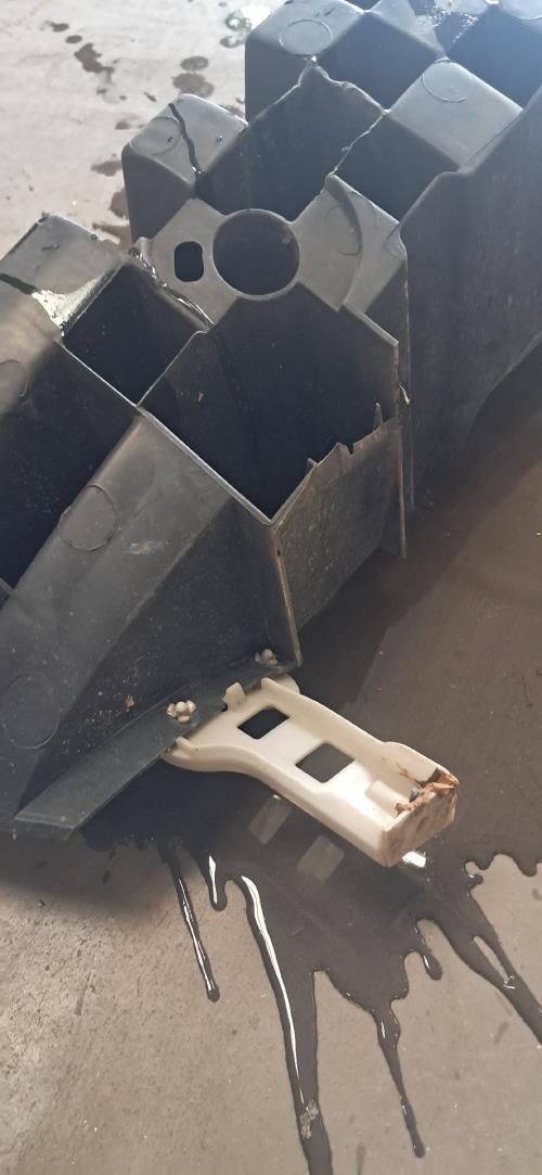 Image Absorbeur de pare choc arriere - RENAULT CLIO 3