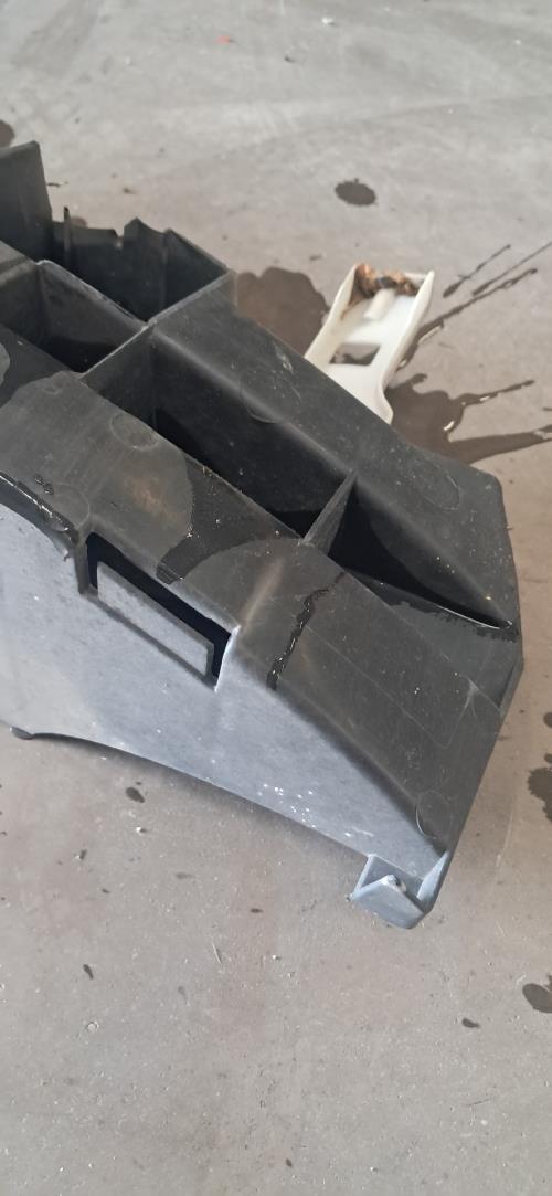 Image Absorbeur de pare choc arriere - RENAULT CLIO 3