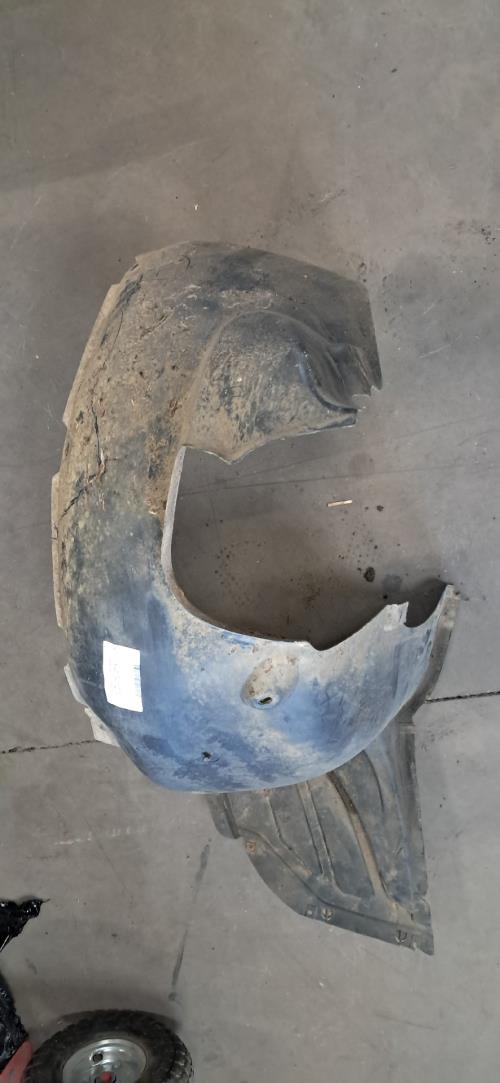 Image Pare boue avant droit - SKODA ROOMSTER