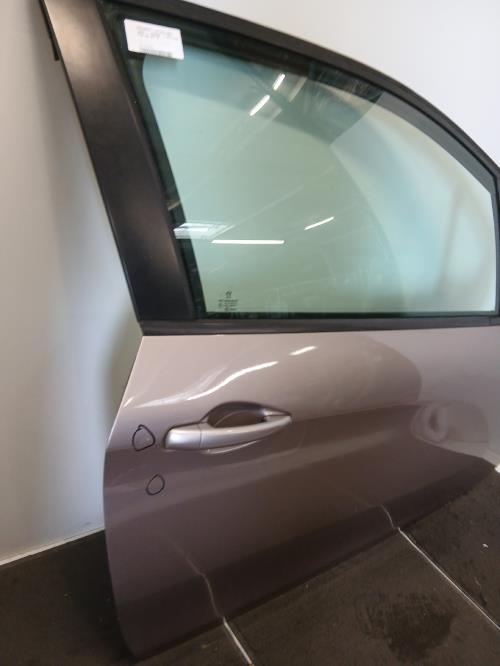 Image Porte avant droit - PEUGEOT 208 1