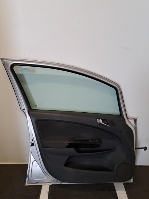 Image Porte avant gauche - OPEL CORSA D