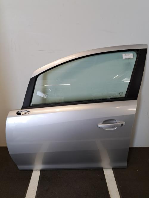 Image Porte avant gauche - OPEL CORSA D