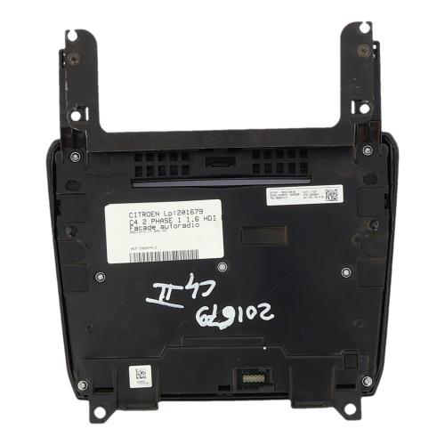 Image Facade autoradio - CITROEN C4 2