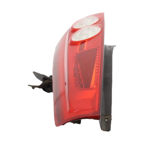 Image Feu arriere principal droit (feux) - FORD FIESTA 5