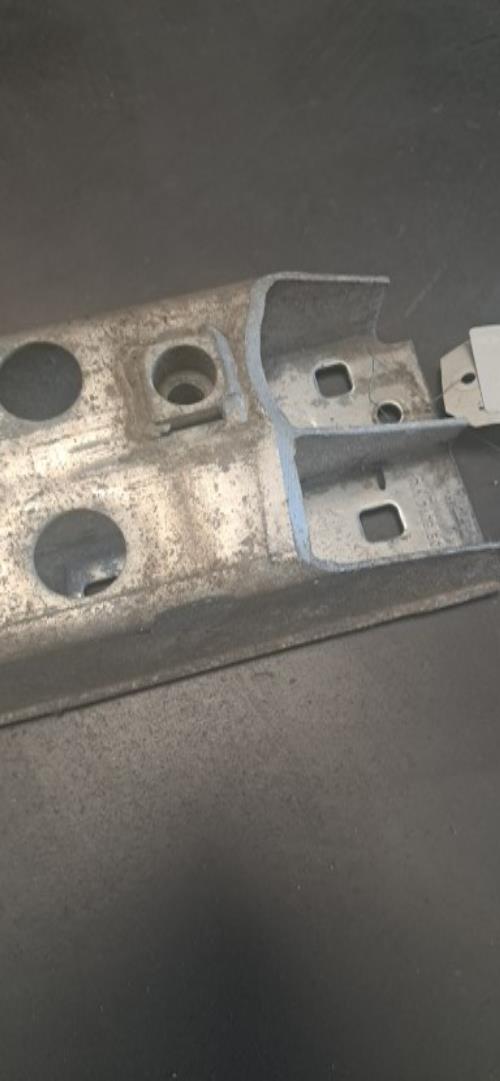 Image Renfort pare choc avant (traverse) - ROVER 75