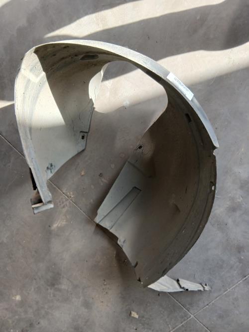 Image Pare boue avant droit - CITROEN C3 PICASSO