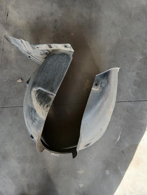 Image Pare boue avant gauche - CITROEN C3 PICASSO