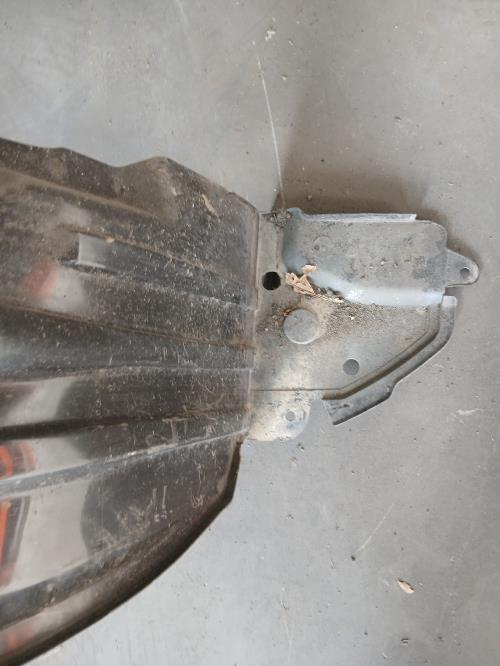 Image Pare boue avant droit - SUZUKI CELERIO