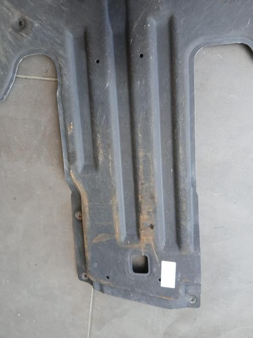 Image Cache sous moteur - JAGUAR XF 2