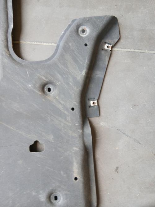 Image Cache sous moteur - JAGUAR XF 2