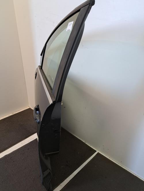 Image Porte avant gauche - PEUGEOT 5008 1