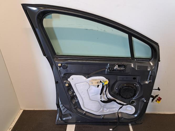 Image Porte avant gauche - PEUGEOT 5008 1