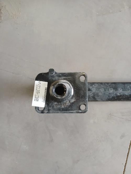Image Renfort pare choc avant (traverse) - PEUGEOT 5008 1