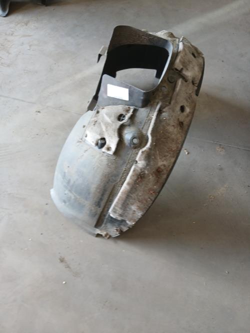 Image Pare boue avant droit - PEUGEOT 5008 1