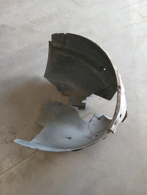 Image Pare boue avant droit - PEUGEOT 5008 1