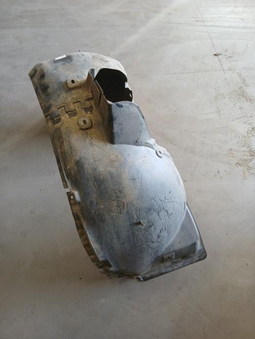 Image Pare boue avant gauche - OPEL ASTRA J