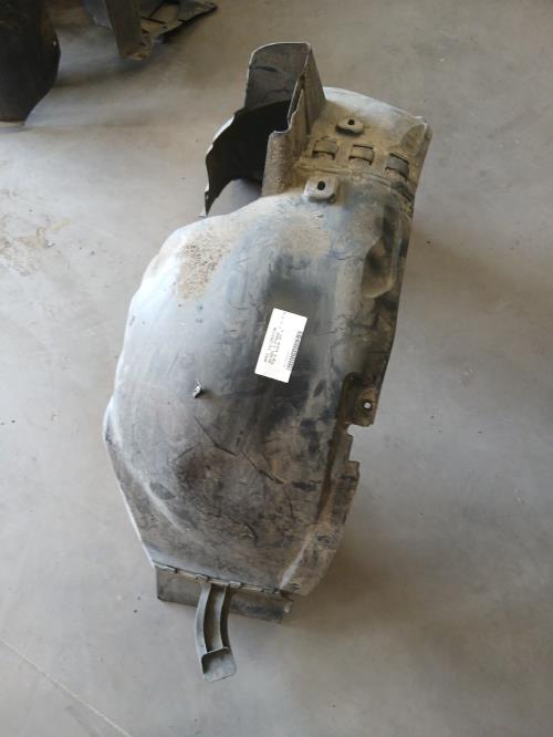 Image Pare boue avant gauche - OPEL ASTRA J