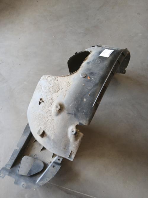 Image Pare boue avant gauche - CITROEN C3 2