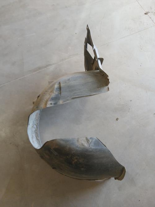 Image Pare boue avant gauche - CITROEN C3 2
