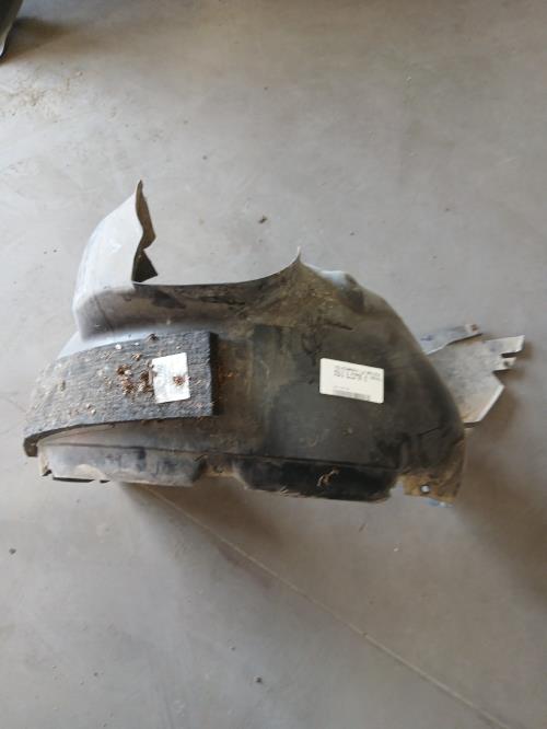 Image Pare boue avant droit - VOLKSWAGEN POLO 5