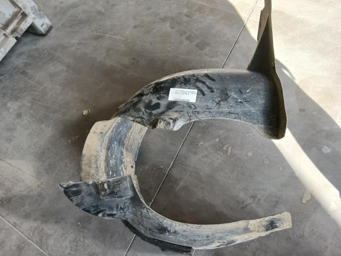 Image Pare boue avant gauche - VOLKSWAGEN POLO 5