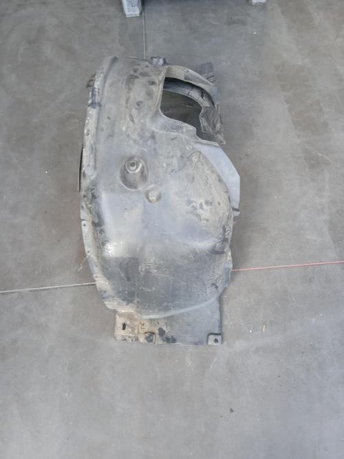 Image Pare boue avant gauche - BMW SERIE 1 E87