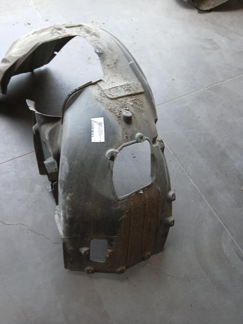 Image Pare boue avant gauche - BMW SERIE 6 E63